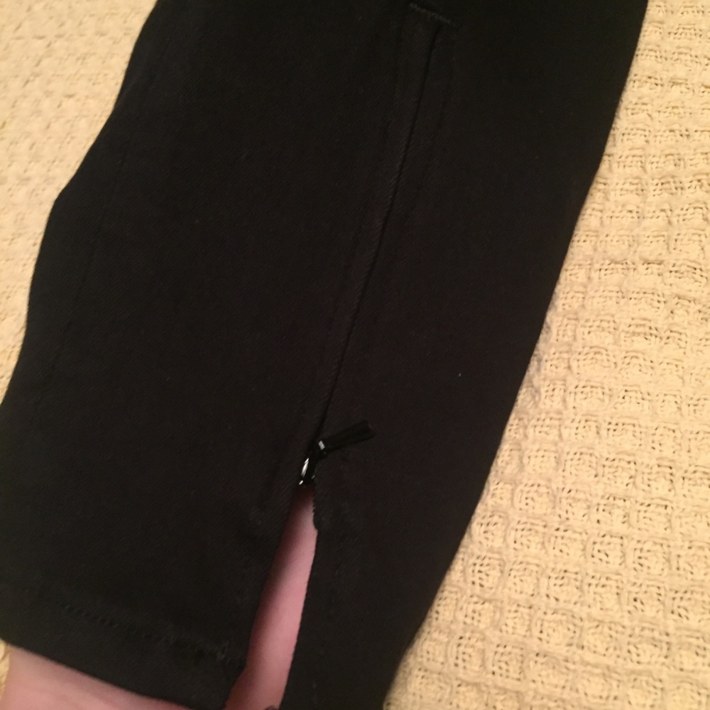 Frame Denim - Picture 2 of 4